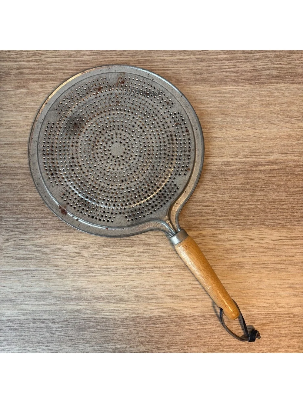 Vintage Metal Flame Heat Diffuser Simmer Plate Wooden Handle Stovetop Kitchen
